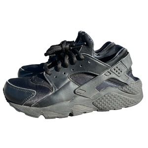 Nike Air Huarache Triple Black, Women’s 8 Shoe Sneaker Trainer